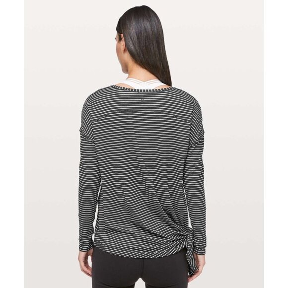 Lululemon To The Point‎ Long Sleeve Modern Stripe Heathered Black White - Picture 2 of 9